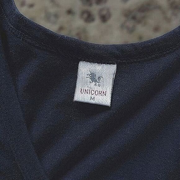 Vtg black U-neck muscle tank - Picture 5 of 9